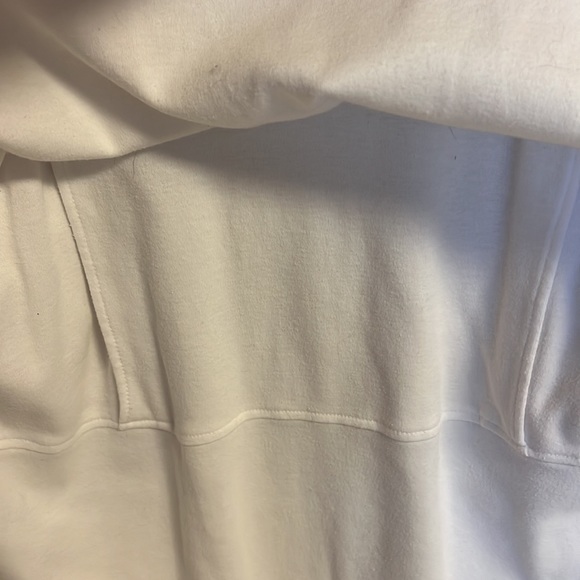 White maternity/nursing too by Lansinoh size large - Picture 6 of 6